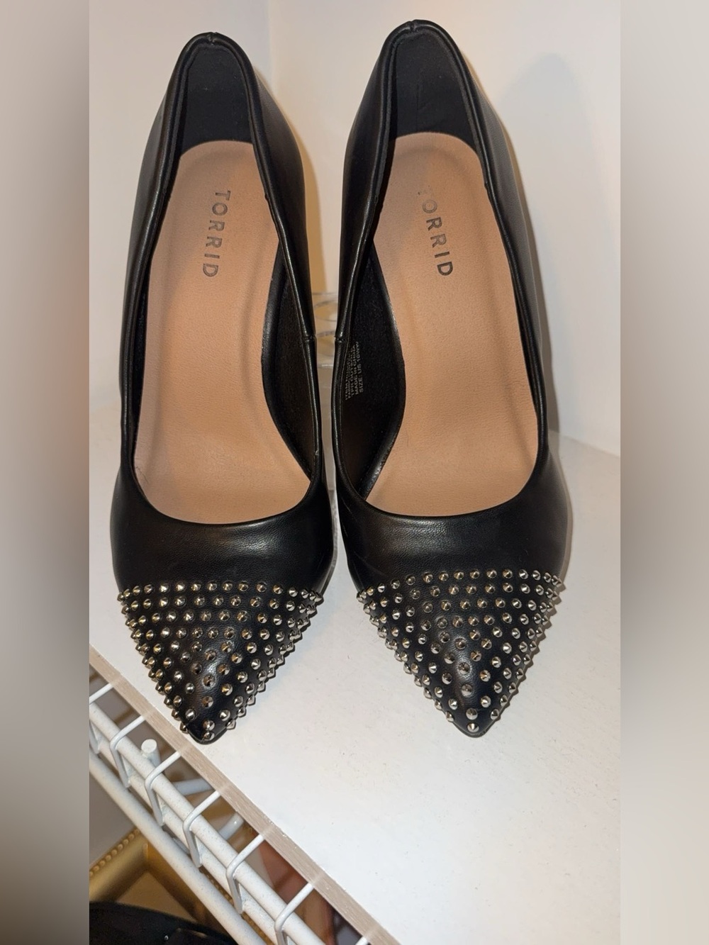 Pointed Toe Studded Stiletto Pump